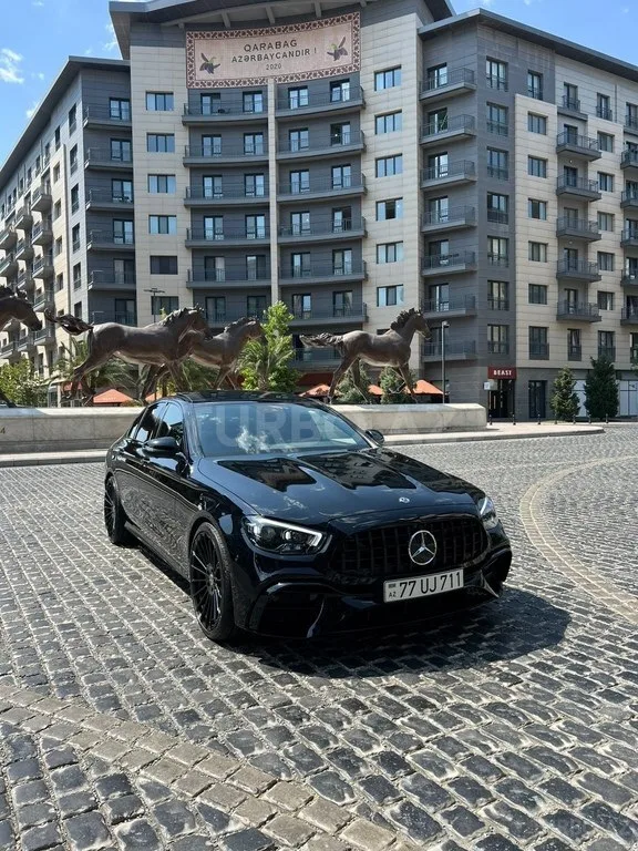 Mercedes E 350 — foto 2/4