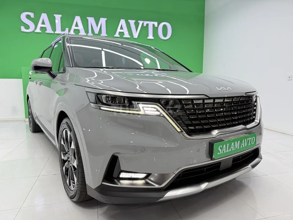 Kia Carnival — foto 1/4