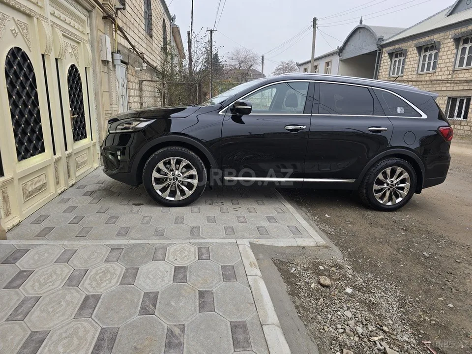 Kia Sorento — фото 3/4