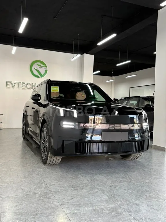 Lynk & Co 900 — foto 1/4