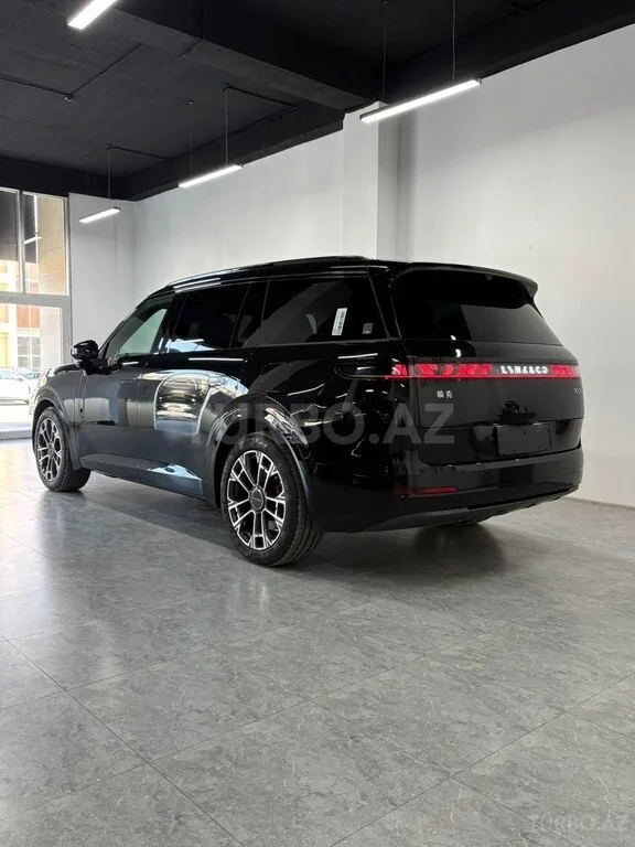 Lynk & Co 900 — foto 3/4