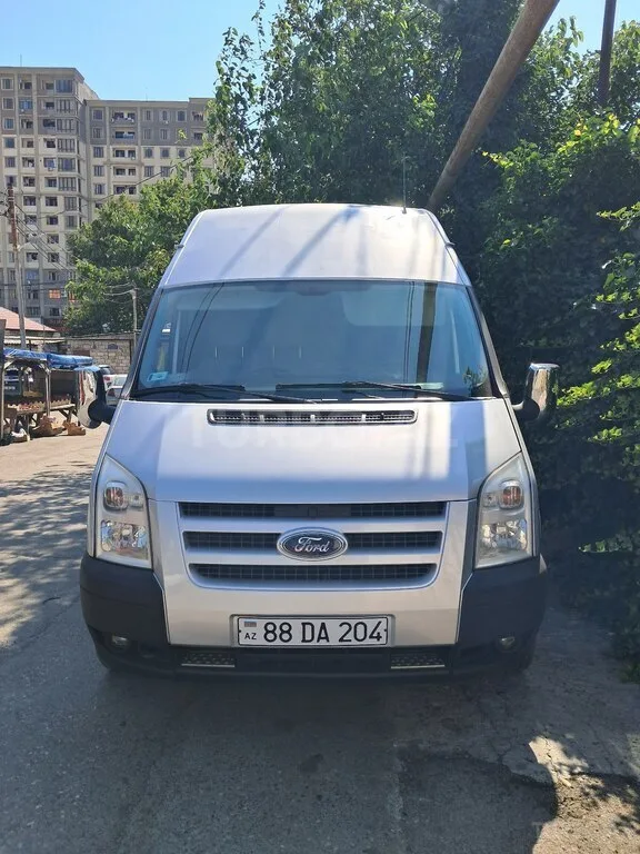Ford Transit — foto 1/4