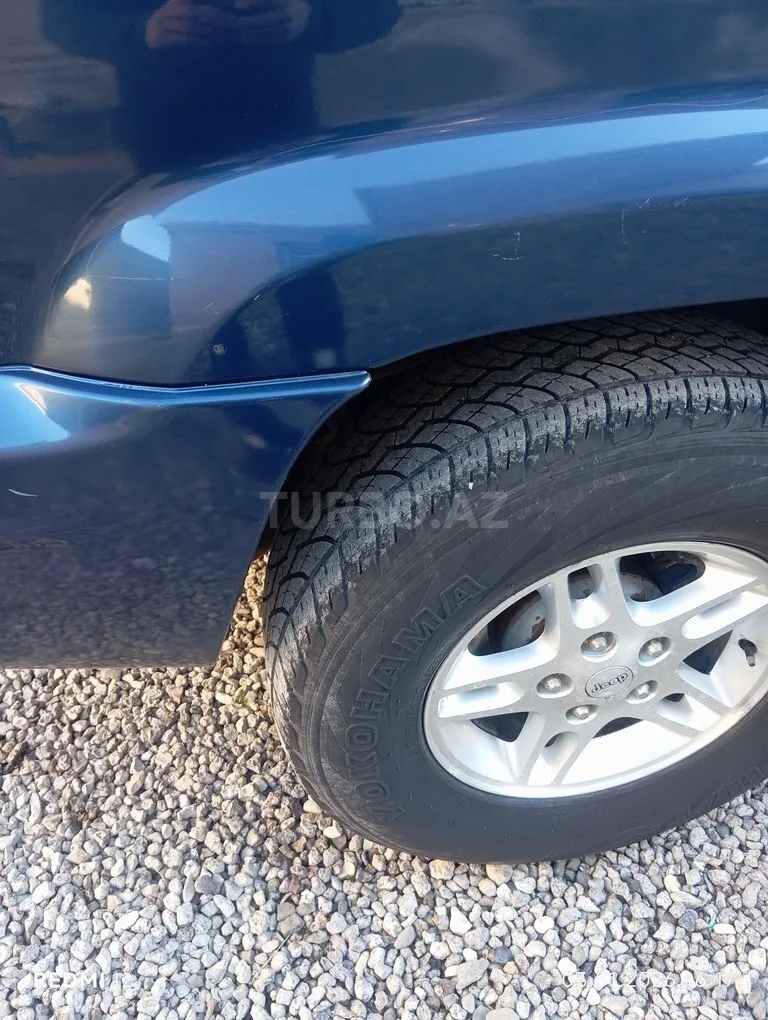 Jeep Grand Cherokee — foto 2/4