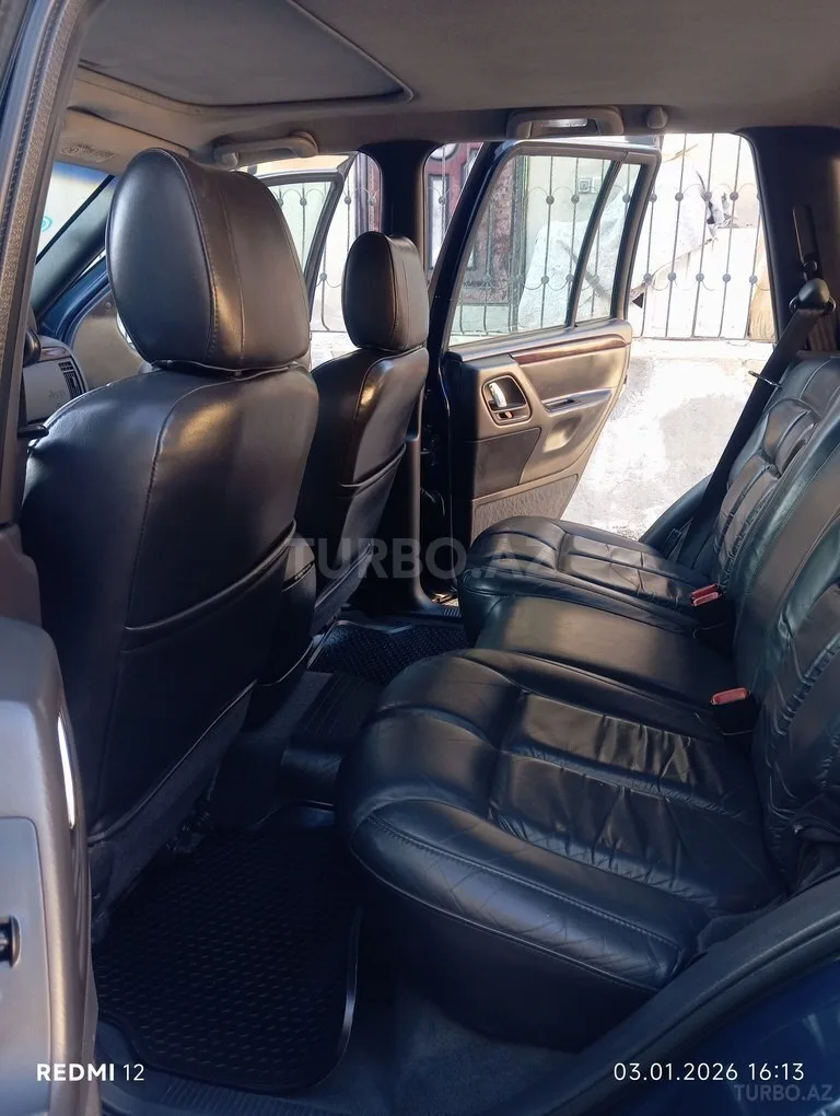 Jeep Grand Cherokee — foto 4/4