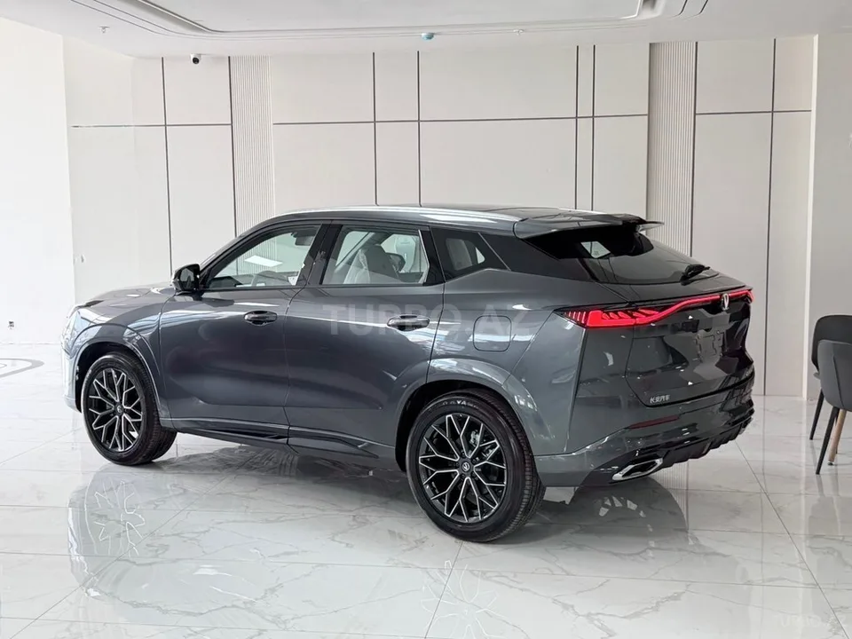 Changan Uni-Z — foto 4/4