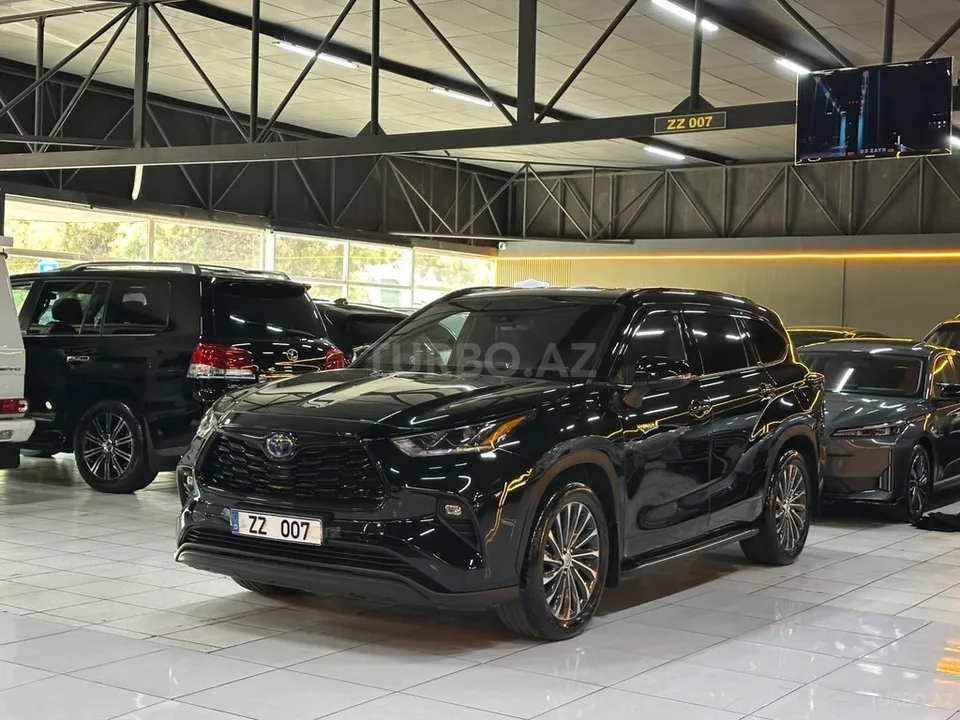 Toyota Highlander — foto 1/4