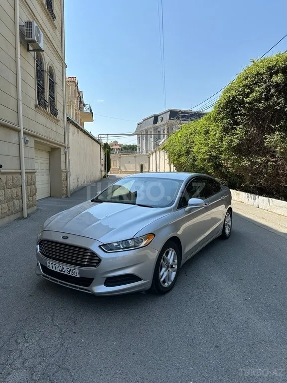 Ford Fusion (North America) — foto 1/4