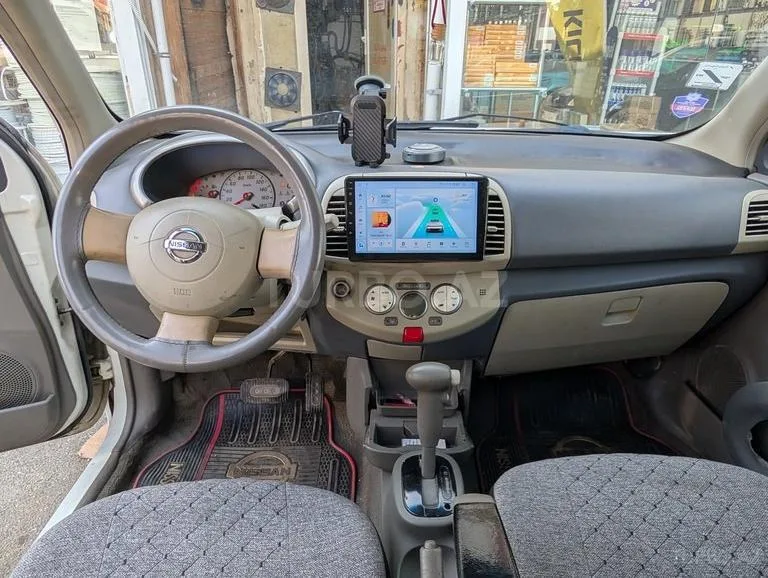 Nissan March — foto 3/4