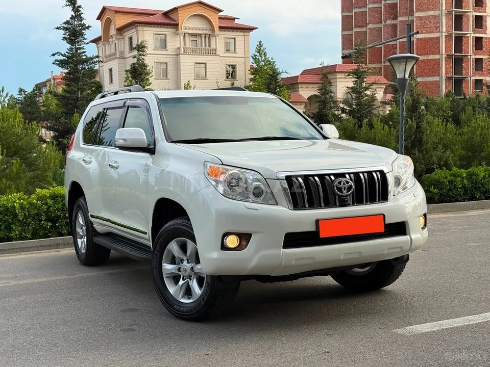 Toyota Land Cruiser Prado — foto 3/4