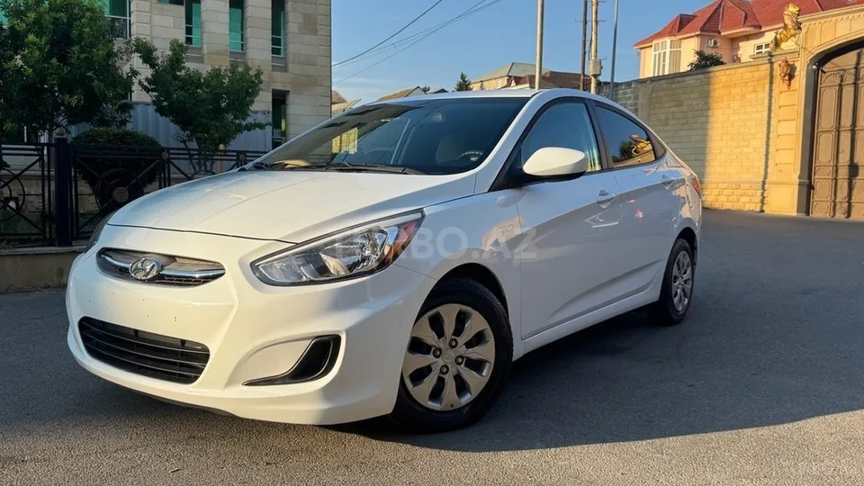 Hyundai Accent — foto 4/4