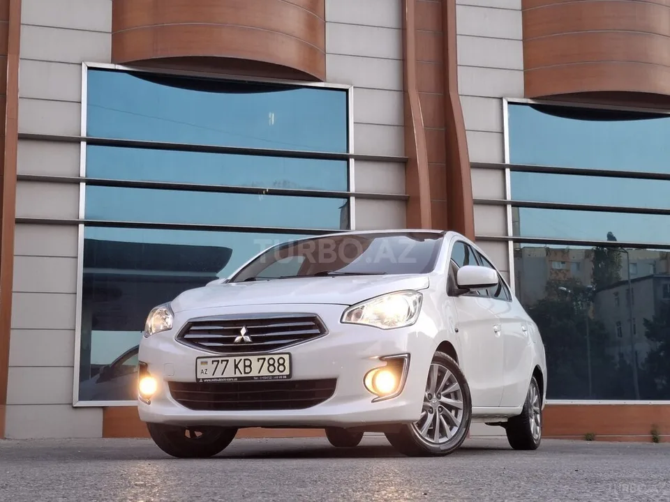 Mitsubishi Attrage — foto 1/4