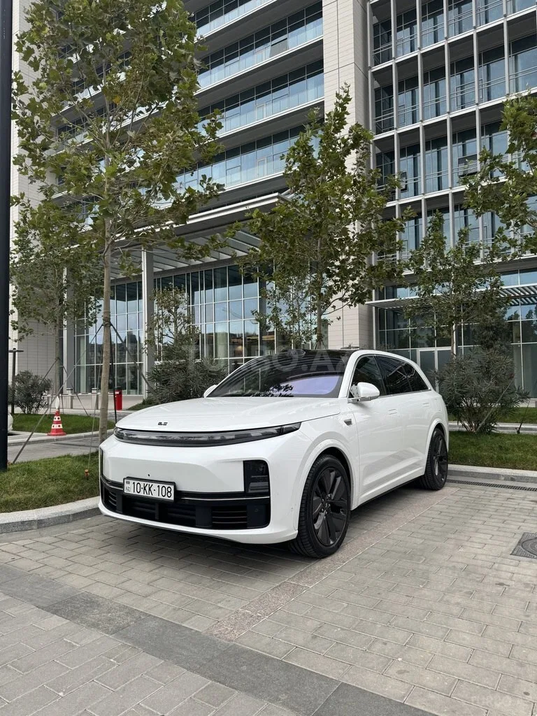 Li Auto L7 — foto 1/4