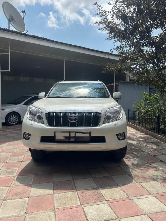 Toyota Land Cruiser Prado — foto 2/4