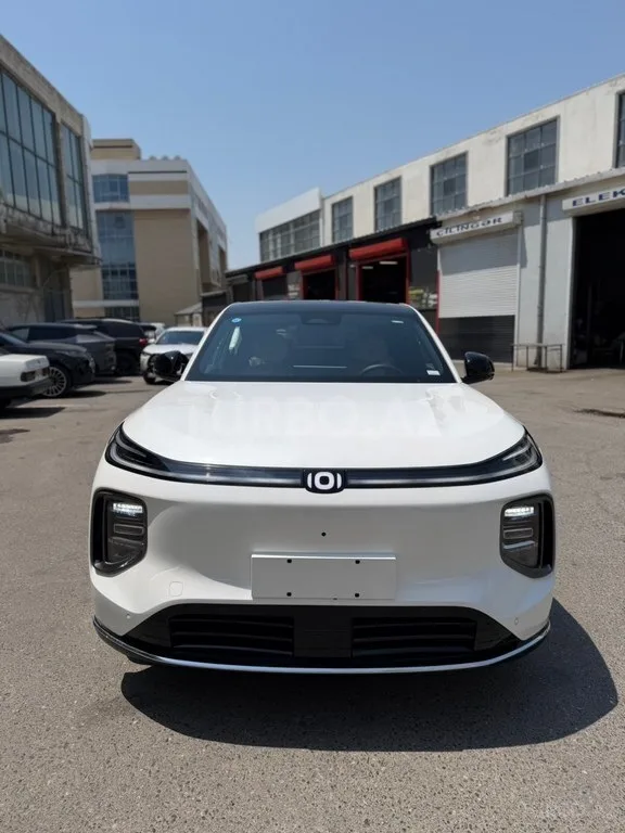 Changan Qiyuan Q07 — foto 1/4