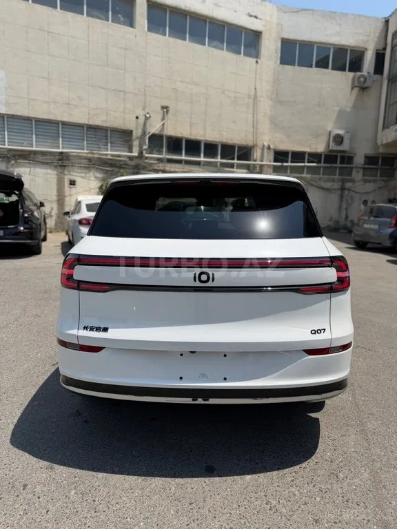 Changan Qiyuan Q07 — foto 4/4