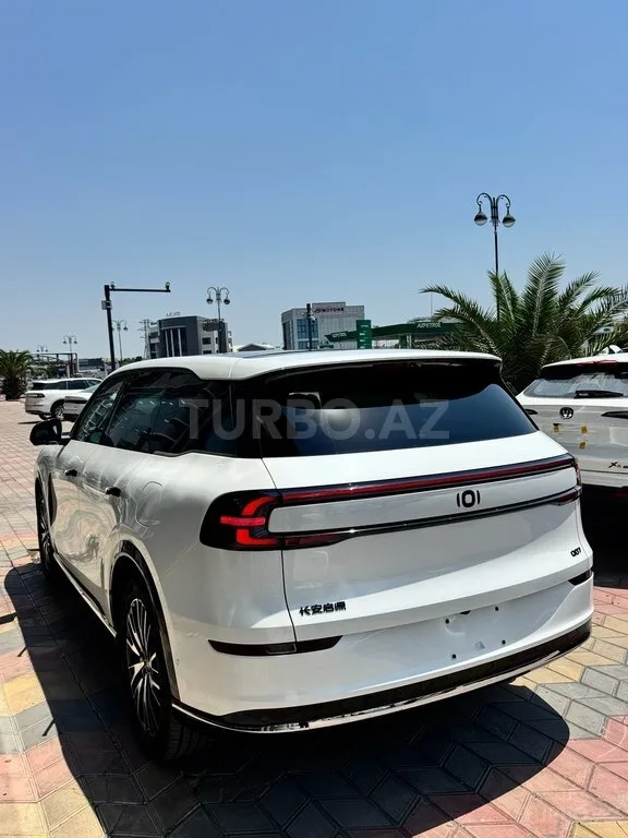 Changan Qiyuan Q07 — foto 4/4
