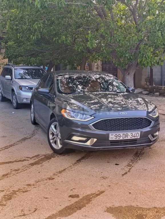 Ford Fusion (North America) — foto 1/4