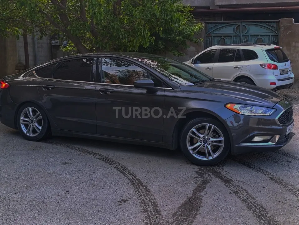Ford Fusion (North America) — foto 3/4