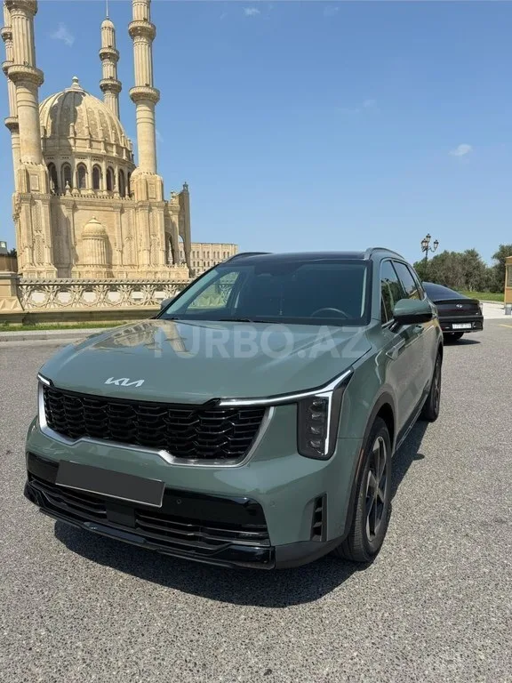 Kia Sorento — foto 1/4