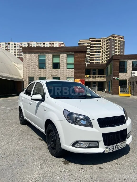 Ravon Nexia R3 — foto 1/4