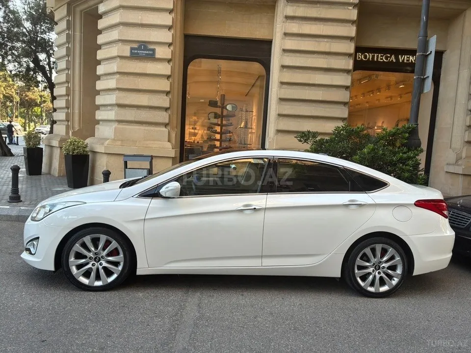 Hyundai i40 — foto 3/4
