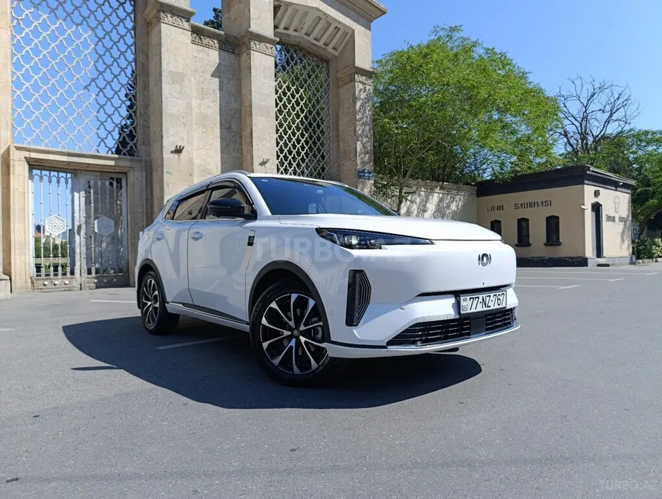 Changan Qiyuan Q05 — foto 1/4