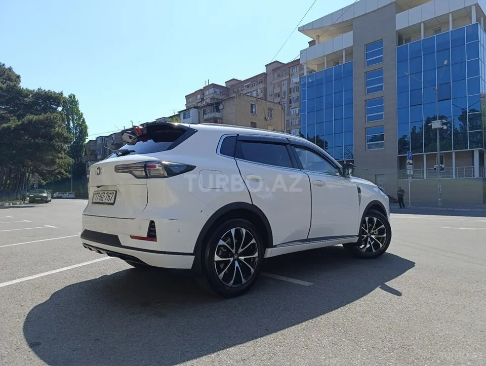 Changan Qiyuan Q05 — foto 4/4