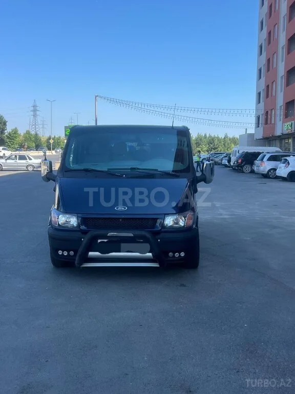Ford Transit — foto 1/4