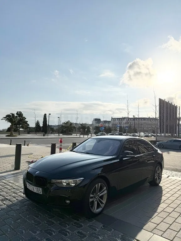 BMW 330 — foto 2/4