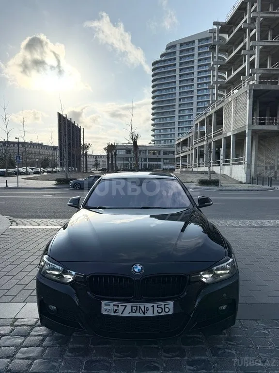 BMW 330 — foto 3/4
