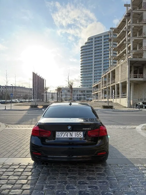 BMW 330 — foto 4/4