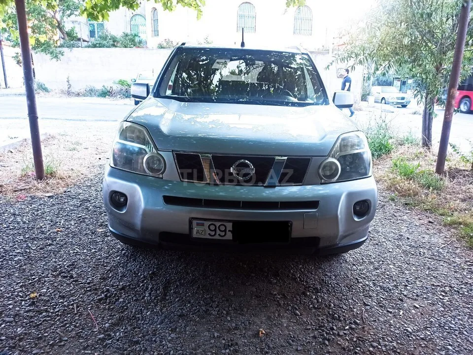 Nissan X-Trail — foto 1/4