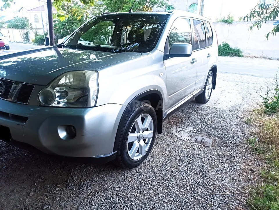 Nissan X-Trail — foto 3/4