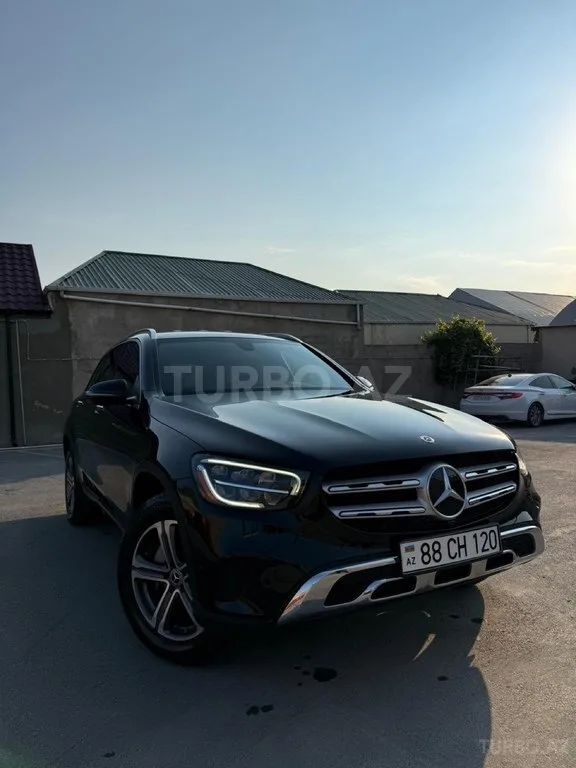 Mercedes GLC 300 — foto 1/4