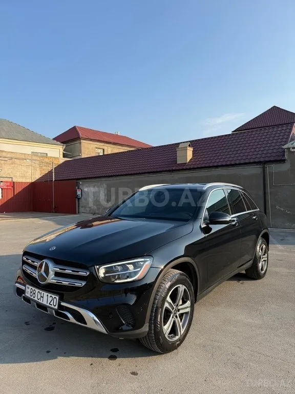Mercedes GLC 300 — foto 3/4