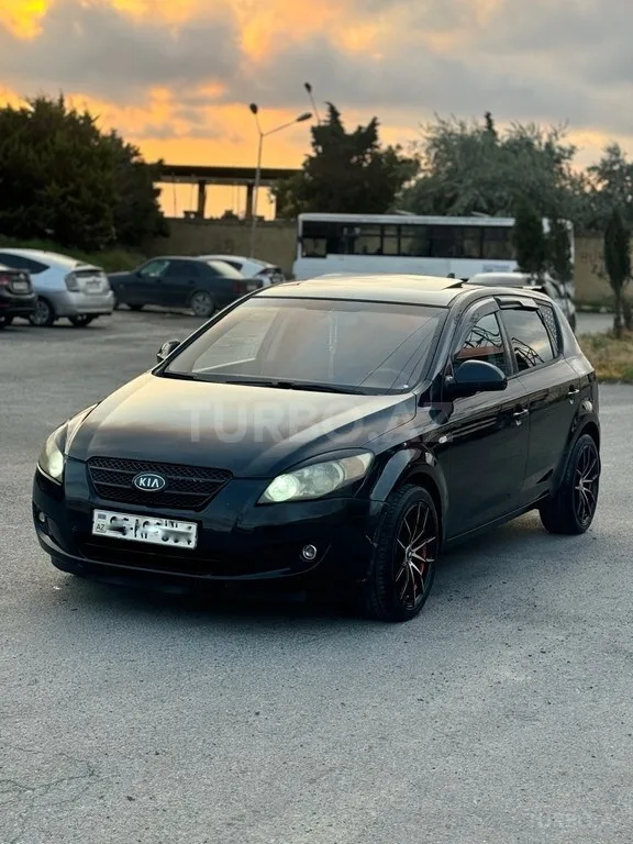 Kia Ceed — foto 4/4