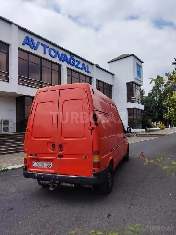 Ford Transit — foto 3/4