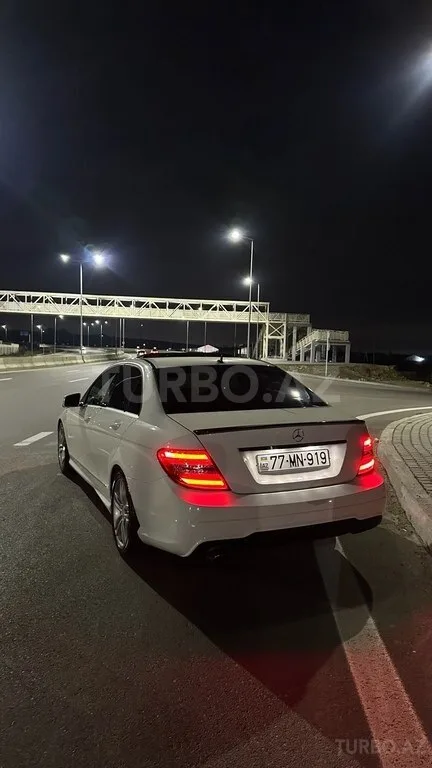 Mercedes C 250 — foto 2/4