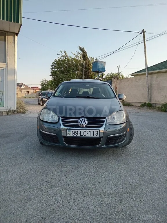 Volkswagen Jetta — foto 2/4