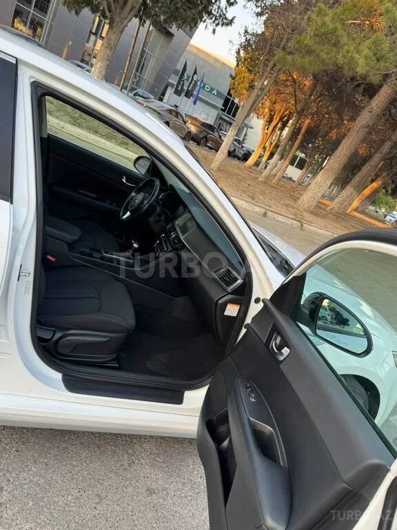 Kia Optima — foto 4/4