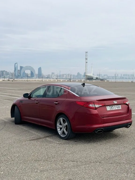 Kia Optima — foto 3/4