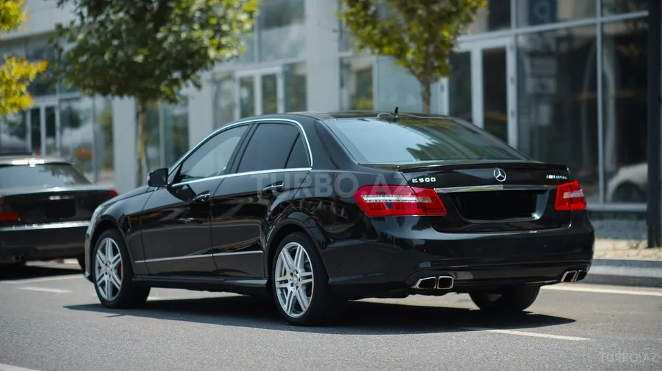 Mercedes E 500 — foto 4/4