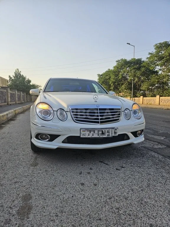 Mercedes E 350 — foto 1/4