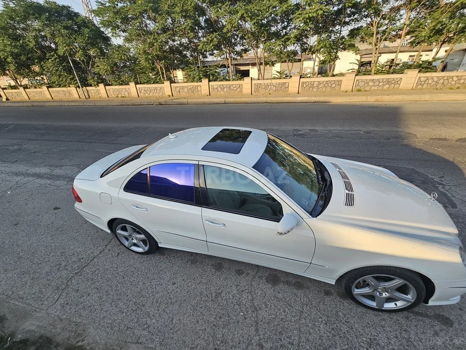 Mercedes E 350 — foto 4/4