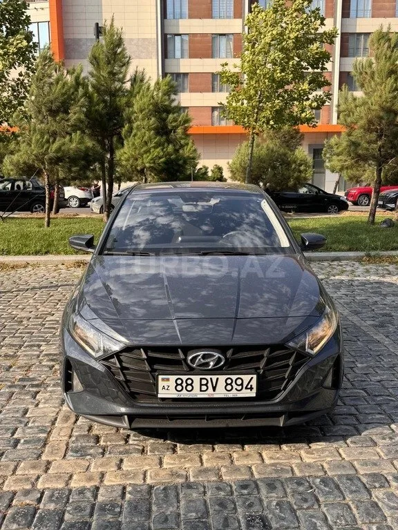 Hyundai i20 — foto 1/4