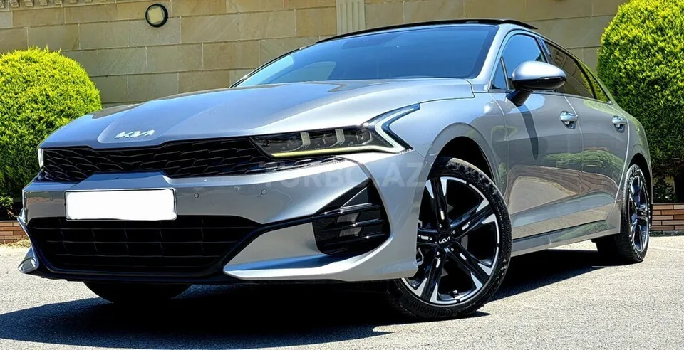 Kia K5 — foto 1/4