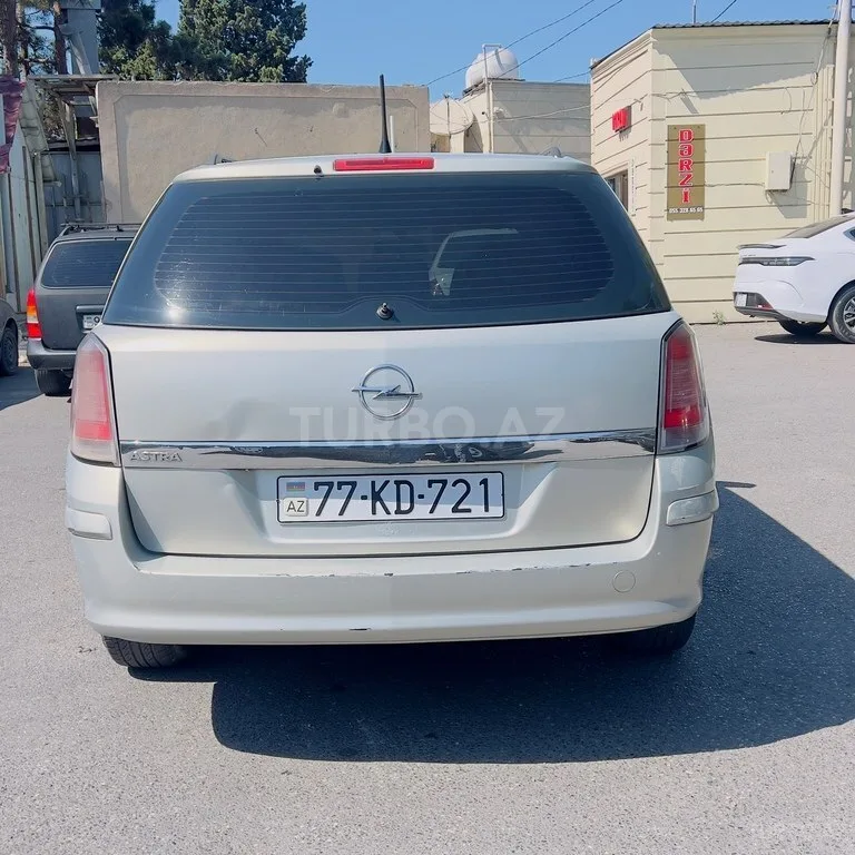 Opel Astra — foto 4/4