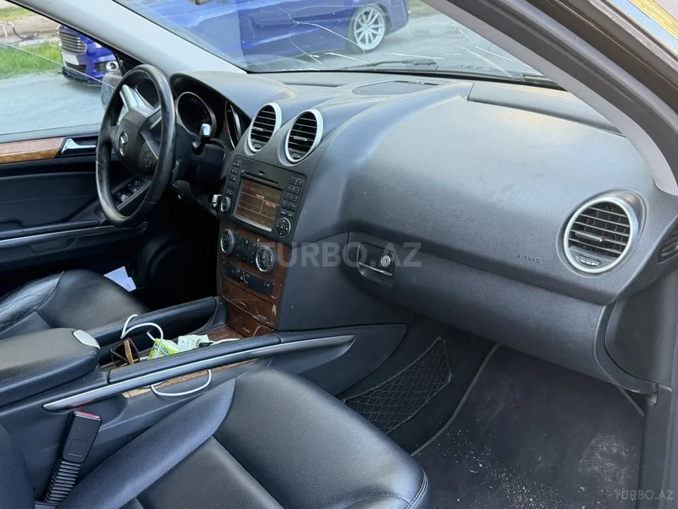 Mercedes ML 350 4MATIC — foto 2/4