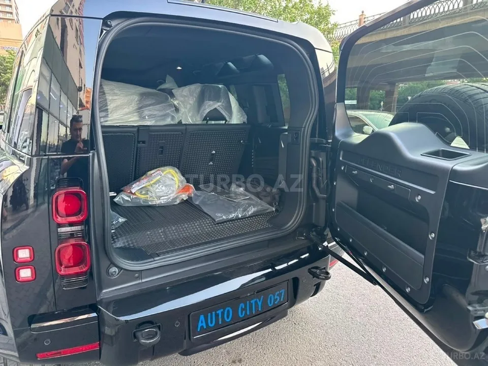 Land Rover Defender — foto 2/4