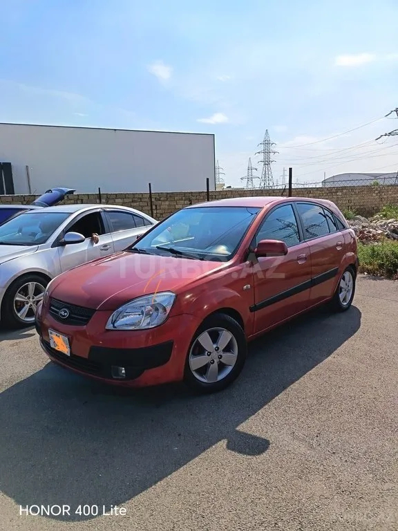 Kia Rio — foto 1/4